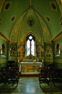 The Lady Chapel, the central of the five chapels, was decorated and furnished by the firm of prolific church architect G.C. Ashlin in 1908–11. He also designed the alabaster altar and reredos. (NIAH