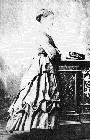 Anna, photographed by Henry O'Shea, Limerick (c. 1878). 