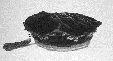 The ‘Milesian Cap' or ‘Cap of Liberty' presented to O'Connell by the artists John Hogan and Henry MacManus at the monster meeting on the rath of Mullaghmast, 1843