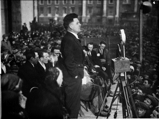 Frank Ryan (here addressing a public meeting in 1932) led the smaller contingent of men who fought for the Spanish Republic. (National Library of Ireland)