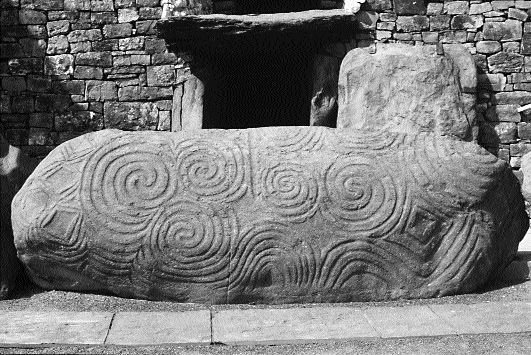 Entrance stone at Newgrange (Brugh na Bí³inne)-bequeathed, according to tradition, by the Daghdha to Aenghus. (Díºchas, The Heritage Service)