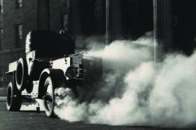 An armoured car comes under attack outside the GPO. 