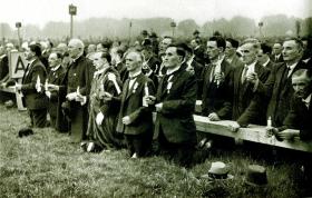 Members of the Dáil and Senate attend the Eucharistic Congress in the Phoenix Park. (Central Press)
