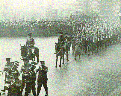 The Jewish Legion marching through London's East End on 2 February 1918. (Jabotinsky Museum)