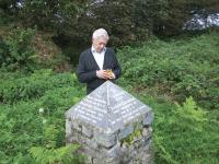 Mario Vargas Llosa in 2009 at McKenna’s Fort, near Banna Strand, Co. Kerry, where Sir Roger Casement was arrested on 21 April 1916. (Angus Mitchell, Villanova University Digital Library)