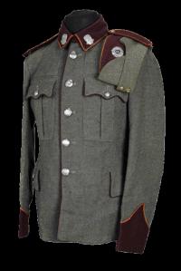 Volunteer Force uniform—differed from the regular army and was based on Casement’s Irish Brigade, recruited among Irish POWs in Germany during the First World War. (National Museum of Ireland)