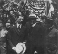 Eamonn de Valera at a rally in Boston.(BROWN BROTHERS)