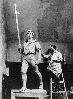 Oliver Sheppard working on the Wexford Pikeman. (National College of Art and Design)