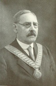 McLaughlin was influenced by F.S. Rishworth, professor of Civil Engineering at University College Galway, to study the possibility of harnessing the Shannon. (Lafayette)