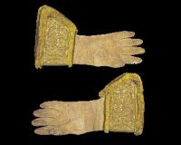 One of two pairs of gauntlets presented to Sir John Dillon of Lismullen, Co. Meath, by William of Orange.