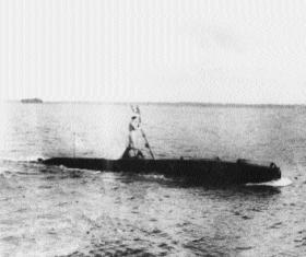 The midget submarine XE3 before the attack on Singapore.