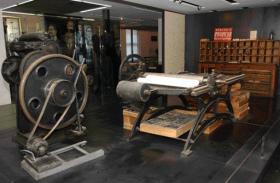 Clandestine French Resistance printing press. (Musée de l’Armée–Paris)
