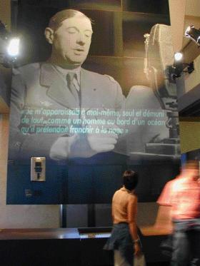 Panel depicting de Gaulle’s broadcast to the nation, 18 June 1944. (Musée de l’Armée–Paris)