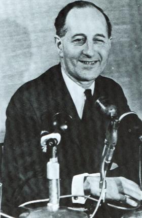 Terence O’Neill became Northern Ireland’s fourth prime minister more for his reputation as a technocrat and moderniser than for his aristocratic status. (Pacemaker)
