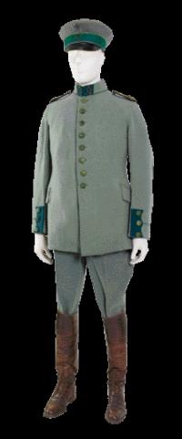 Members of Casement’s Irish Brigade were issued a standard German army uniform, adapted to include Irish symbols such as the shamrock (cap) and the harp (cap and collar). (National Museum of Ireland)