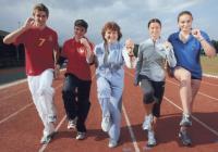 NOW (more or less!)—Maeve Kyle training G. Coulter, R. Browning, A. Boyle and C. Wilkinson at Antrim Stadium in June 2006. (Belfast Newsletter)