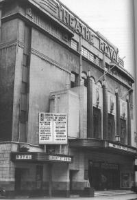 In its day, the façade of the Theatre Royal was considered to be a fine example of art-deco style, but its impact was lost in a west-facing aspect on Hawkins Street. Architectural commentators said that the atmospheric ‘Moorish’ interior motifs jarred with the art-deco exterior. (Irish Arts Review)