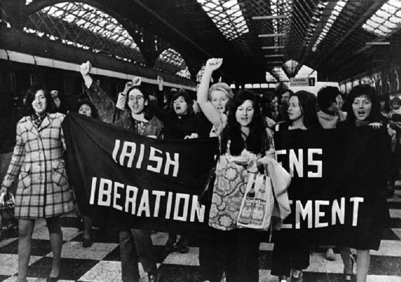 Supporters of the IWLM’s ‘contraception train’ arriving in Dublin’s Connolly Station from Belfast on 22 May 1971. Interestingly, the Pill never fell under any anti-birth control law in Ireland; it was classed as a medication, not a ‘birth control artefact’. (Eddie Kelly/Irish Times)