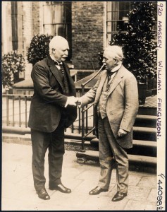 David Lloyd George congratulating Massey outside 10 Downing Street upon his ten years as prime minister of New Zealand, c. 1922. (Alexander Turnbull Library, Wellington, NZ)