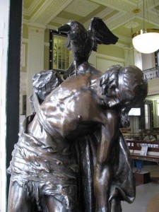 Oliver Sheppard’s statue of Cuchulainn. At its unveiling in the GPO in 1935 Éamon de Valera was careful to avoid any mention of social issues and, significantly, only the third paragraph of the Proclamation, focused on the national struggle, was inscribed on the base. (Paula Murphy) 